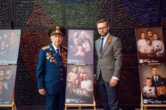 Фотовыставка патриотического проекта «Китель Победы» в Музее Победы