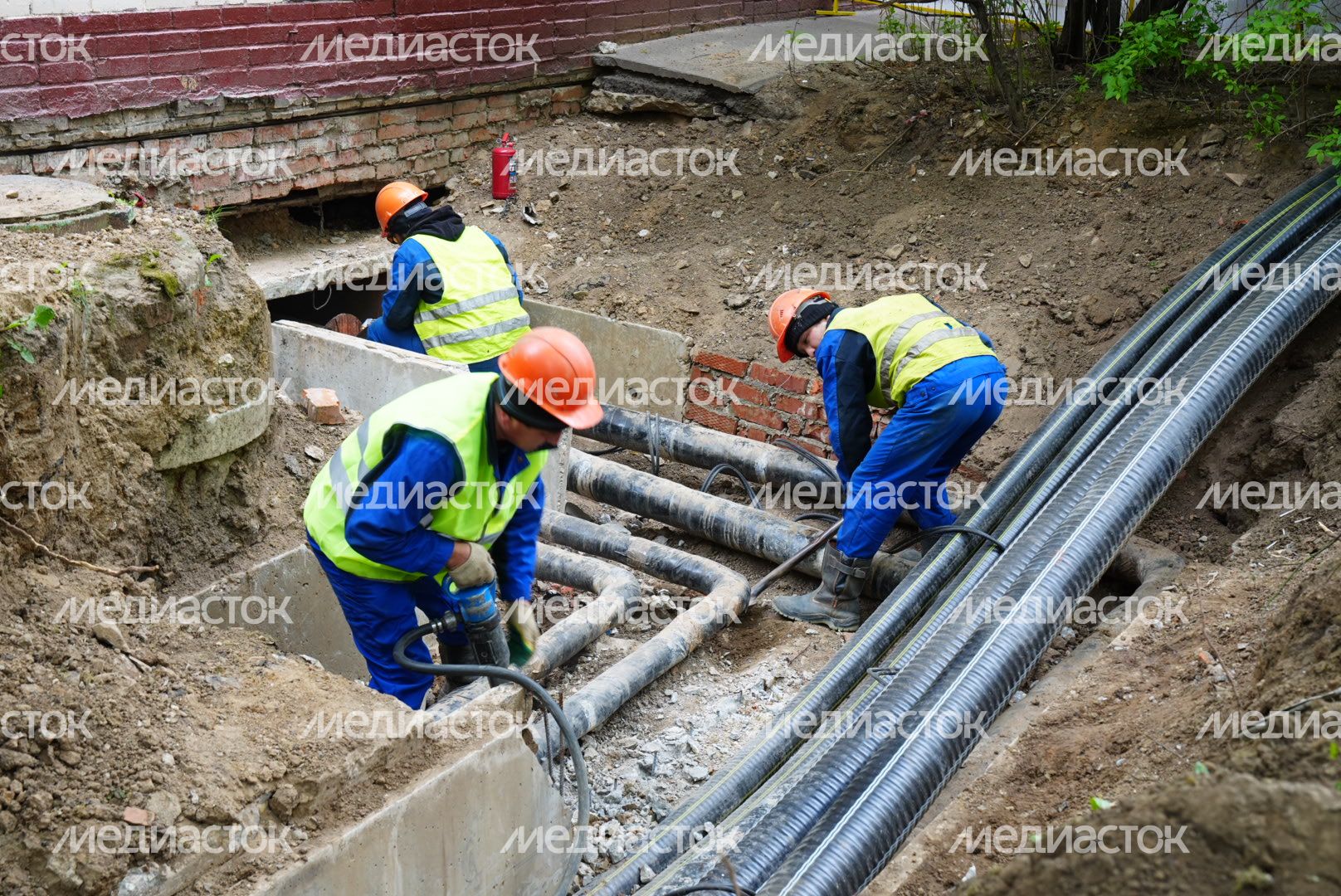 Проверка губернатором ремонта теплосетей в Химках