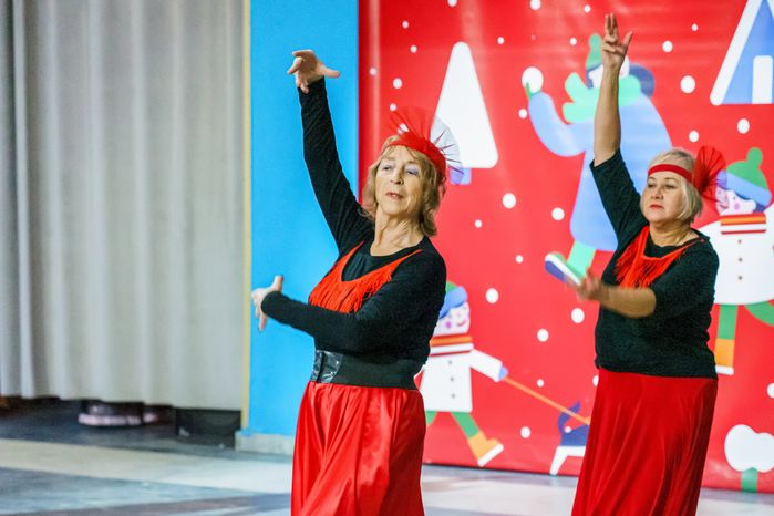 Зимний бал в культурном центре "Октябрь"