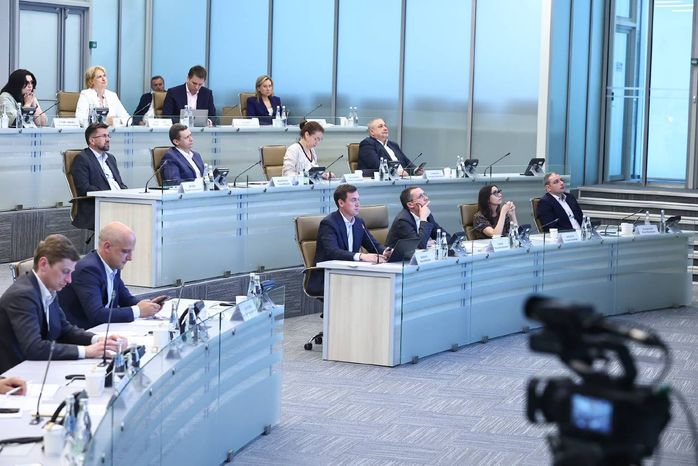 Совещание Губернатора Подмосковья с руководящим составом регионального правительства и главами округов