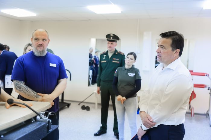 Встреча Губернатора с ранеными в реабилитационном центре «Ясенки»
