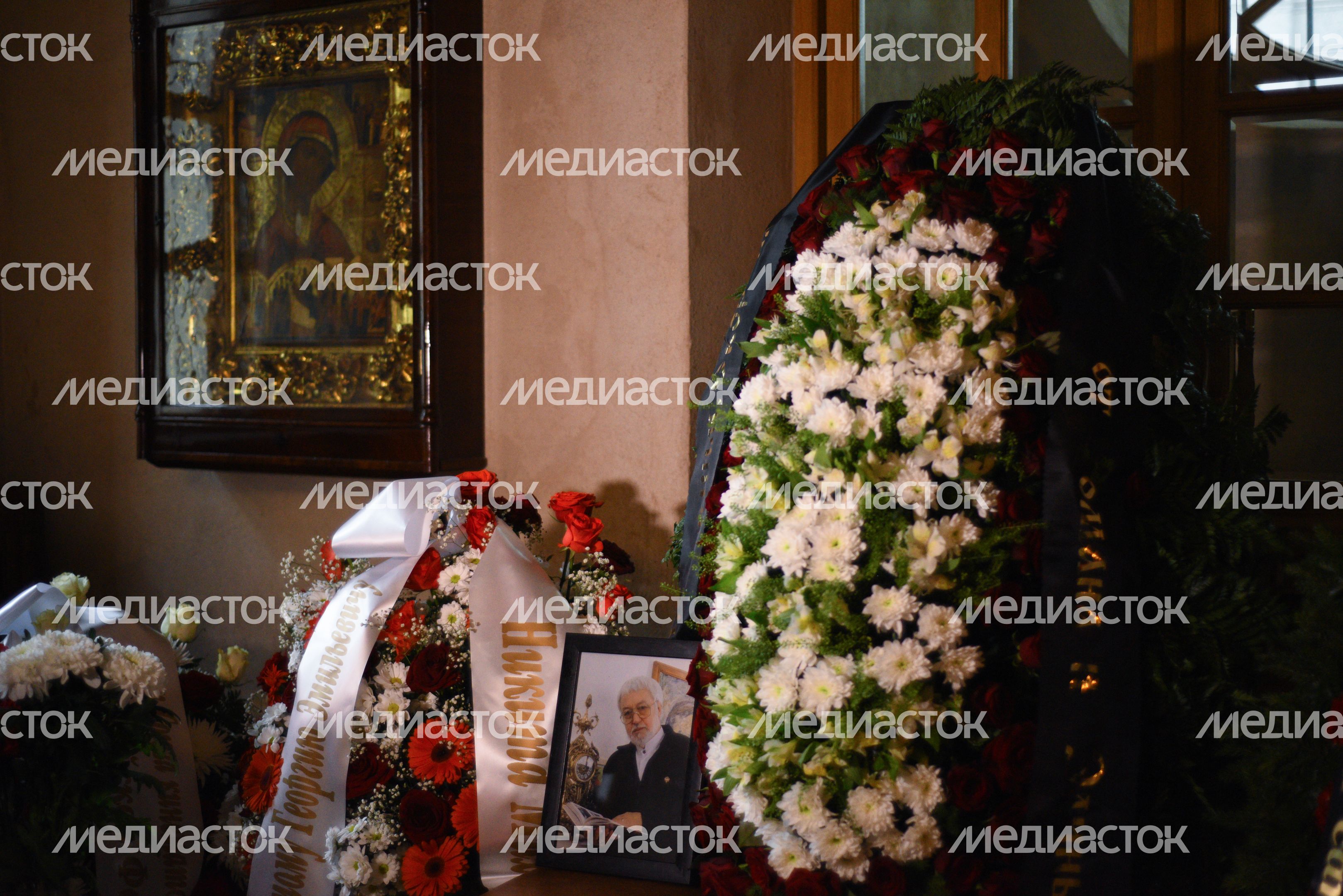 Церемония прощания с режиссером Георгием Юнгвальд-Хилькевичем в Москве