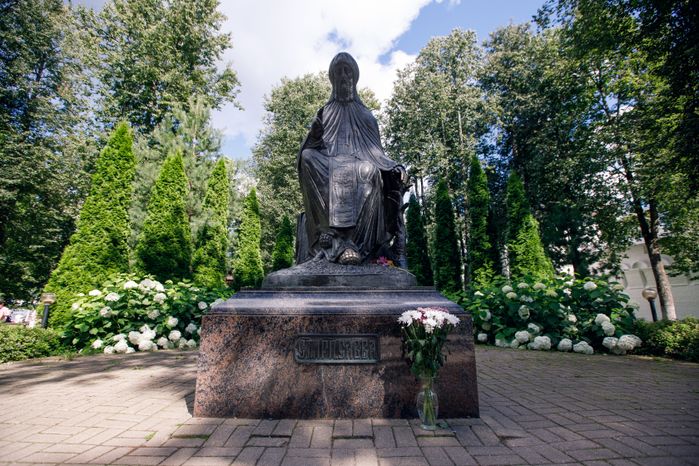 Звенигород. Памятник преподобному Савве Сторожевскому