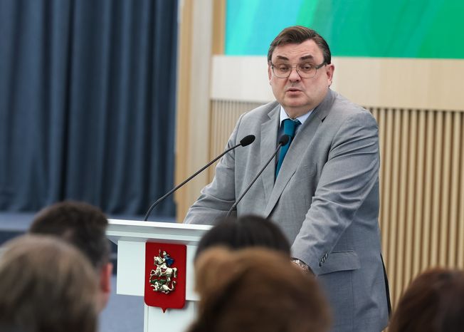 Подмосковных соцработников поздравили с их профессиональным праздником