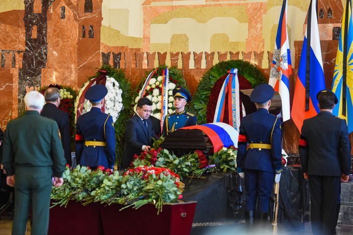 Церемония прощания с космонавтом Алексеем Леоновым в Подмосковье