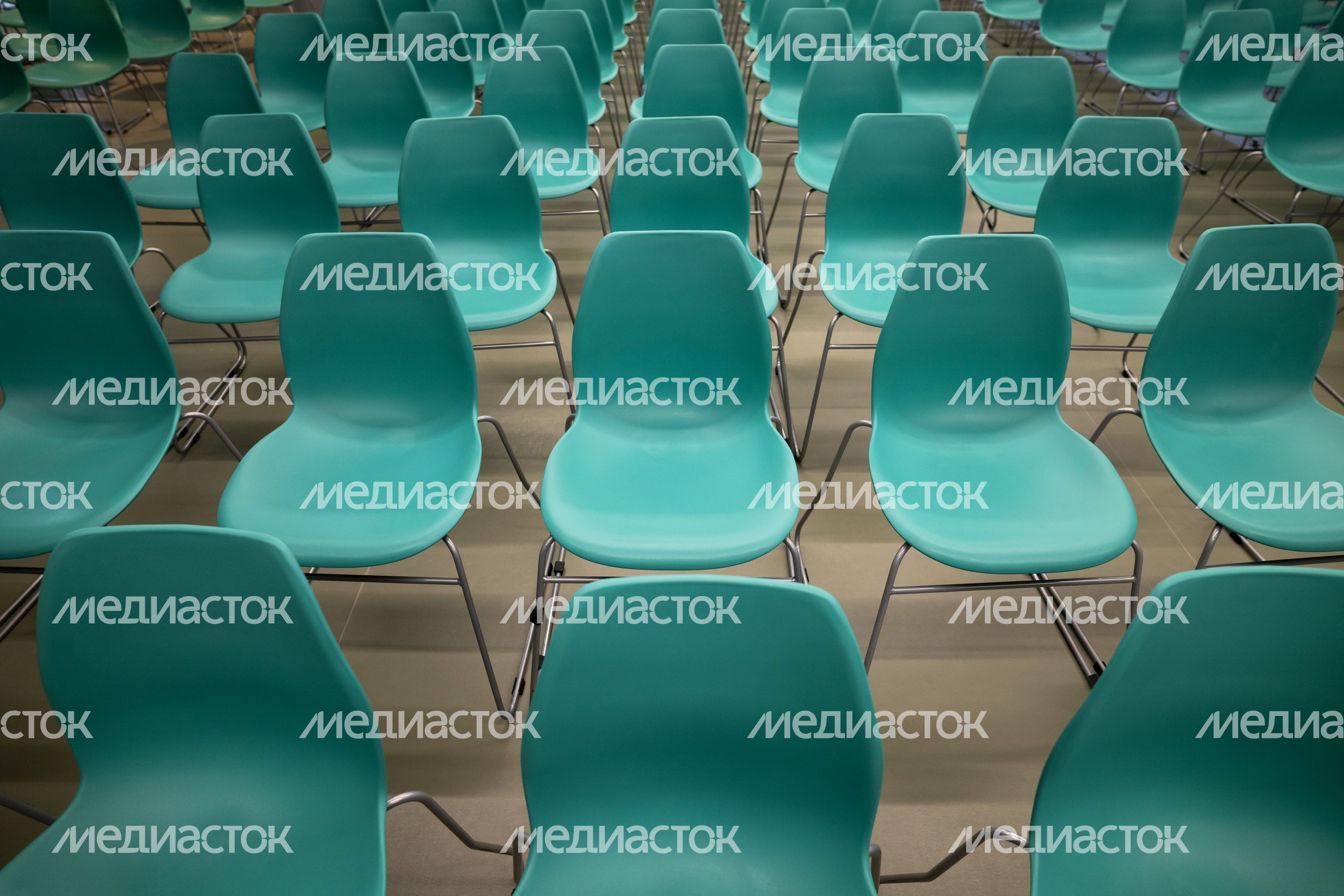 Зал совещаний для персонала в Детском клиническом центре им. Л.М. Рошаля в Красногорске Зал совещаний для персонала в Детском клиническом центре им. Л.М. Рошаля в Красногорске