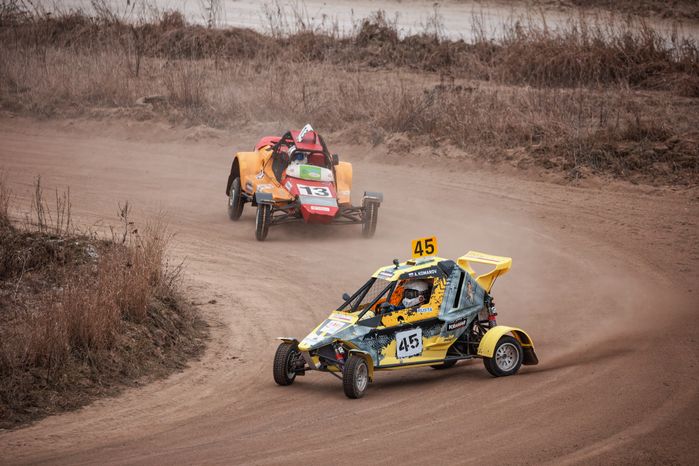 Гонки по кроссу на автомобилях и багги на Кубок Kramar Motorsport в Раменском округе