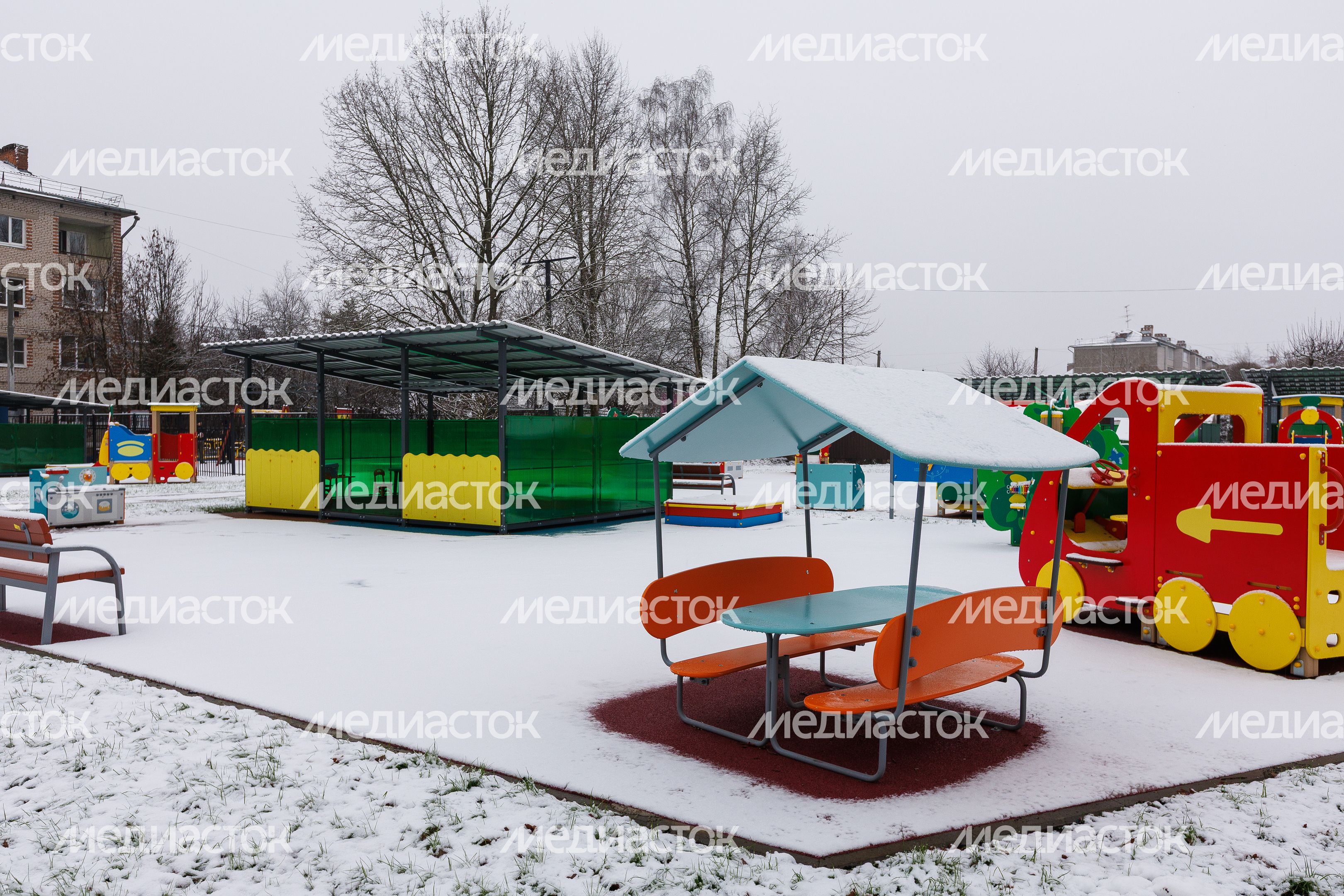 Игровая площадка детского сада №55 «Аленушка» в поселке Зверосовхоз Пушкинского округа после капитального ремонта Игровая площадка детского сада №55 «Аленушка» в поселке Зверосовхоз Пушкинского округа после капитального ремонта