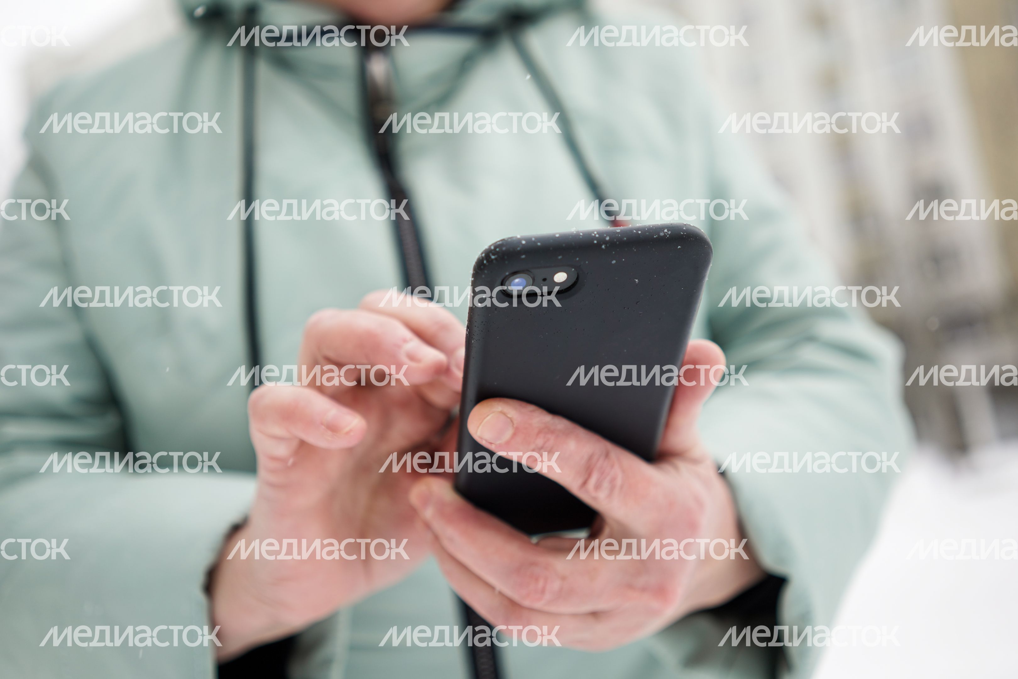 Мобильные телефоны