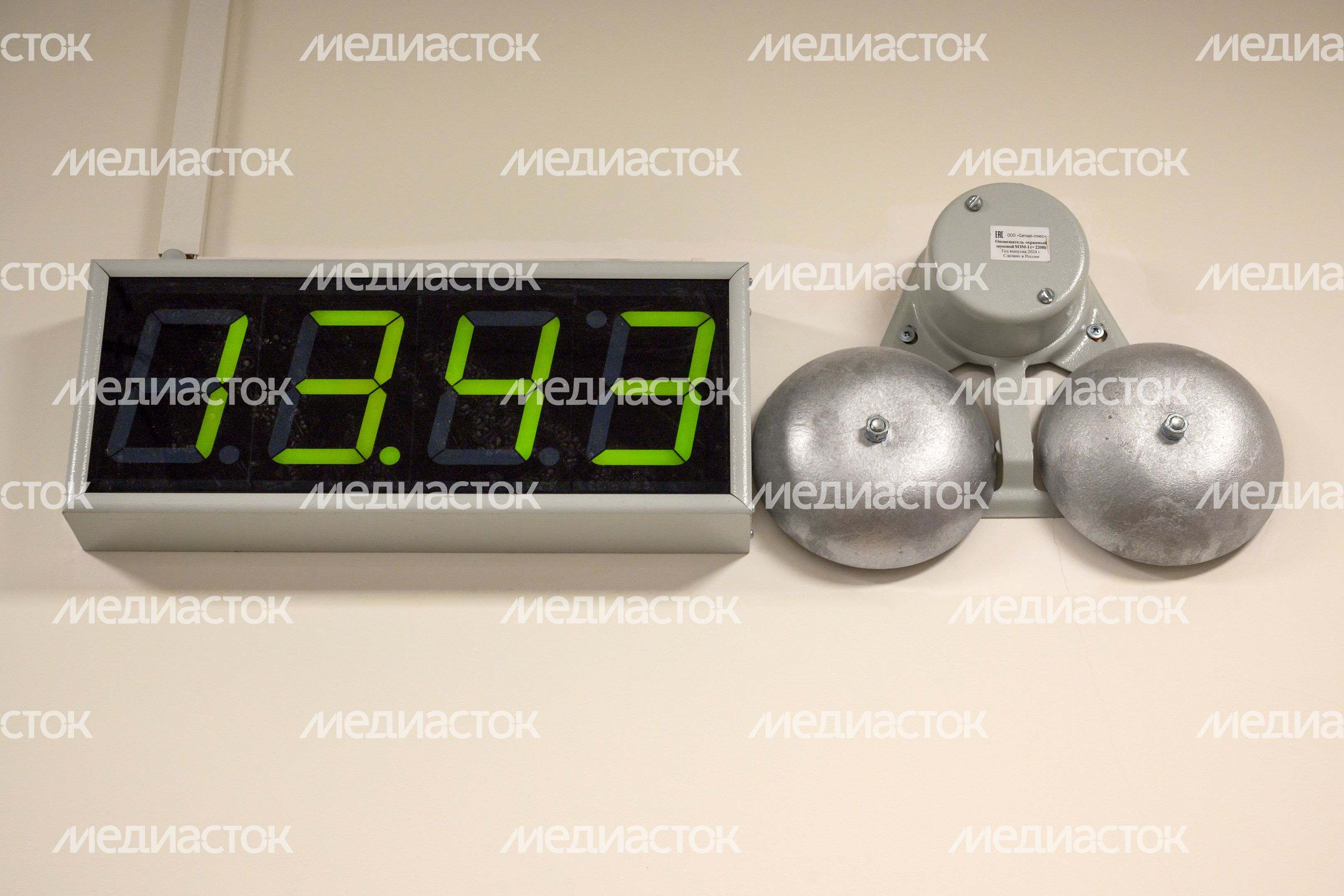 Образовательный комплекс №11 в микрорайоне Заветы Ильича Пушкинского округа после капремонта Образовательный комплекс №11 в микрорайоне Заветы Ильича Пушкинского округа после капремонта