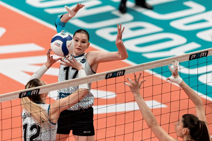 «Динамо-Ак Барс» победило «Заречье-Одинцово» и вышло в финал женской суперлиги