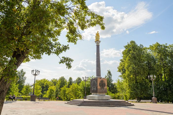 Площадь Бугрова