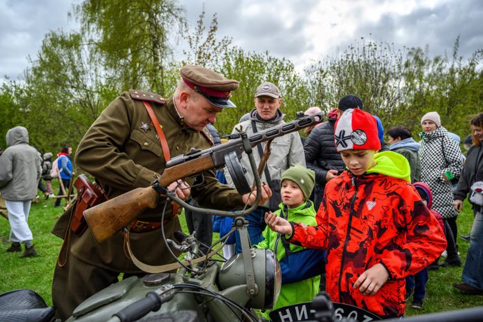 Военно-историческая реконструкция событий мая 1945 года в музее истории танка Т-34 в Мытищах
