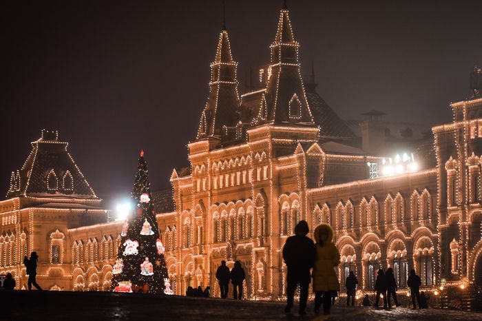 Новогодняя иллюминация в Москве