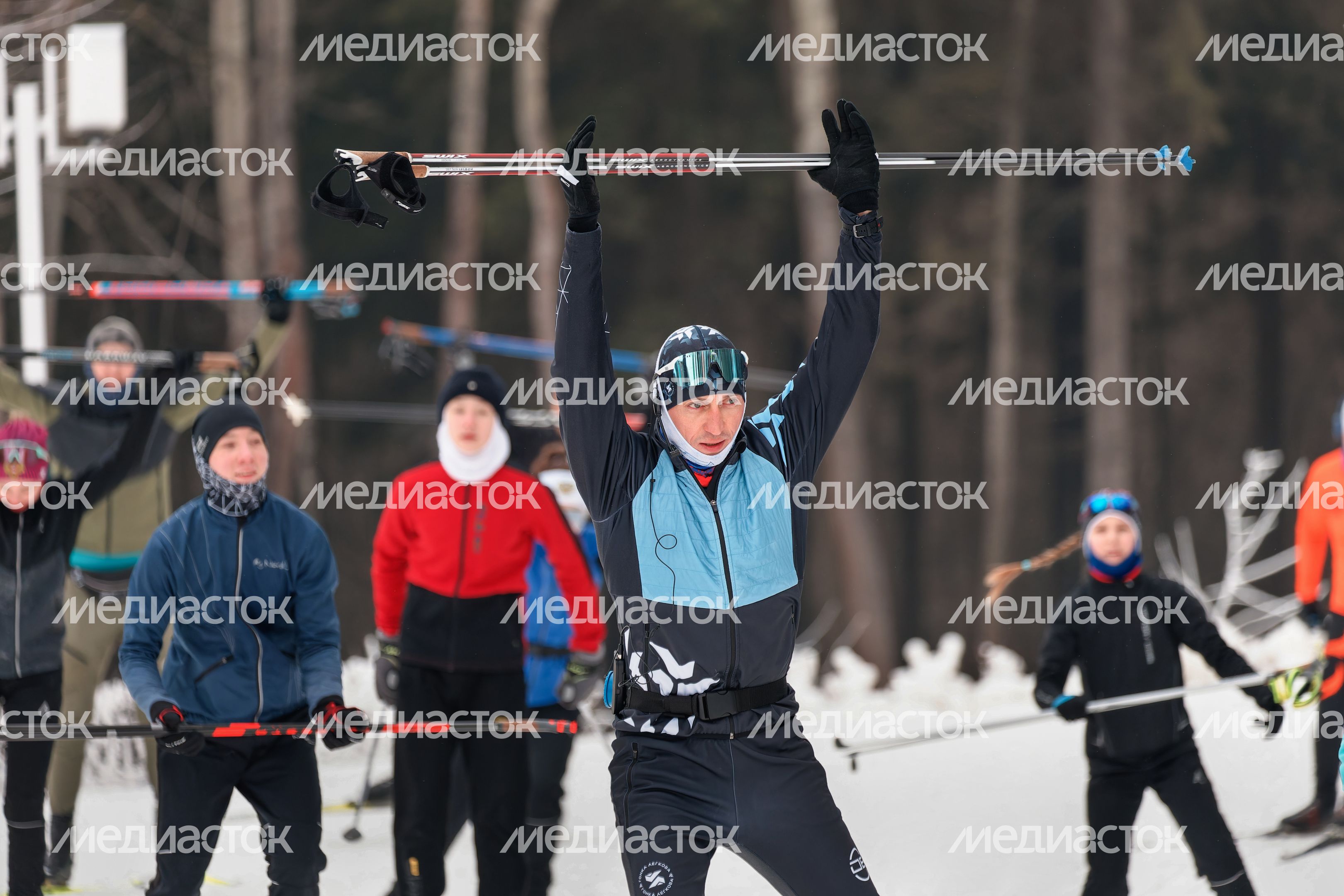 Тренировка для лыжников от Олимпийского чемпиона Александра Легкова в Одинцово Тренировка для лыжников от Олимпийского чемпиона Александра Легкова в Одинцово