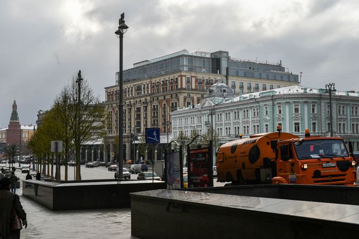 Посадка лип на Тверской улице