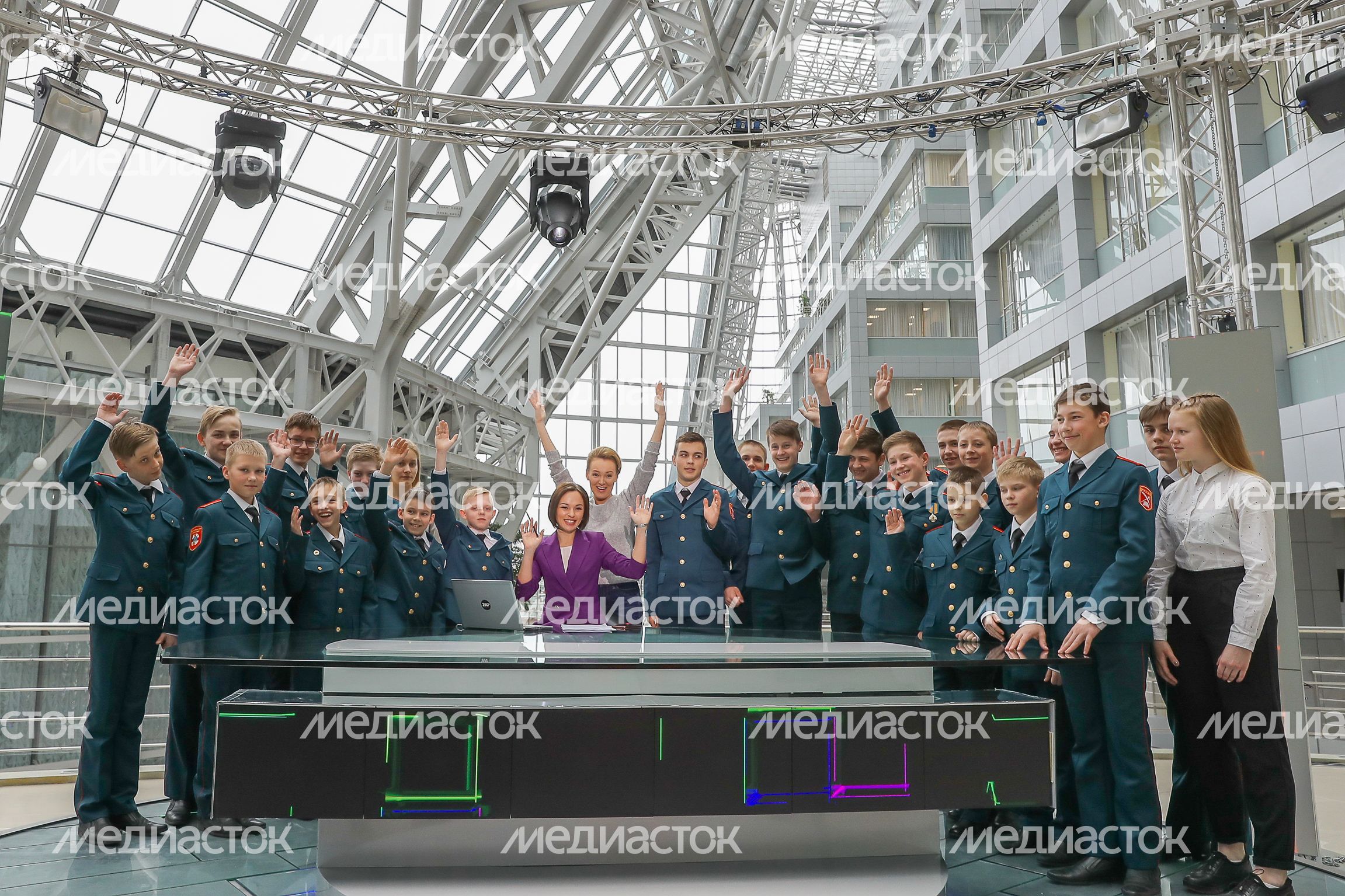 Встреча губернатора Подмосковья с делегацией кадетской школы «Корабелы Прионежья» из Вологодской области