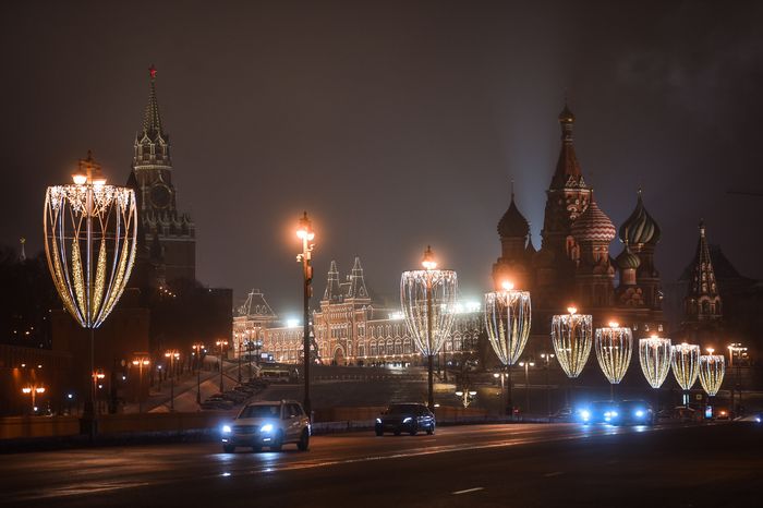 Новогодняя иллюминация в Москве