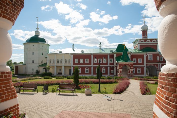 Дмитров. Николо-Пешношский мужской монастырь