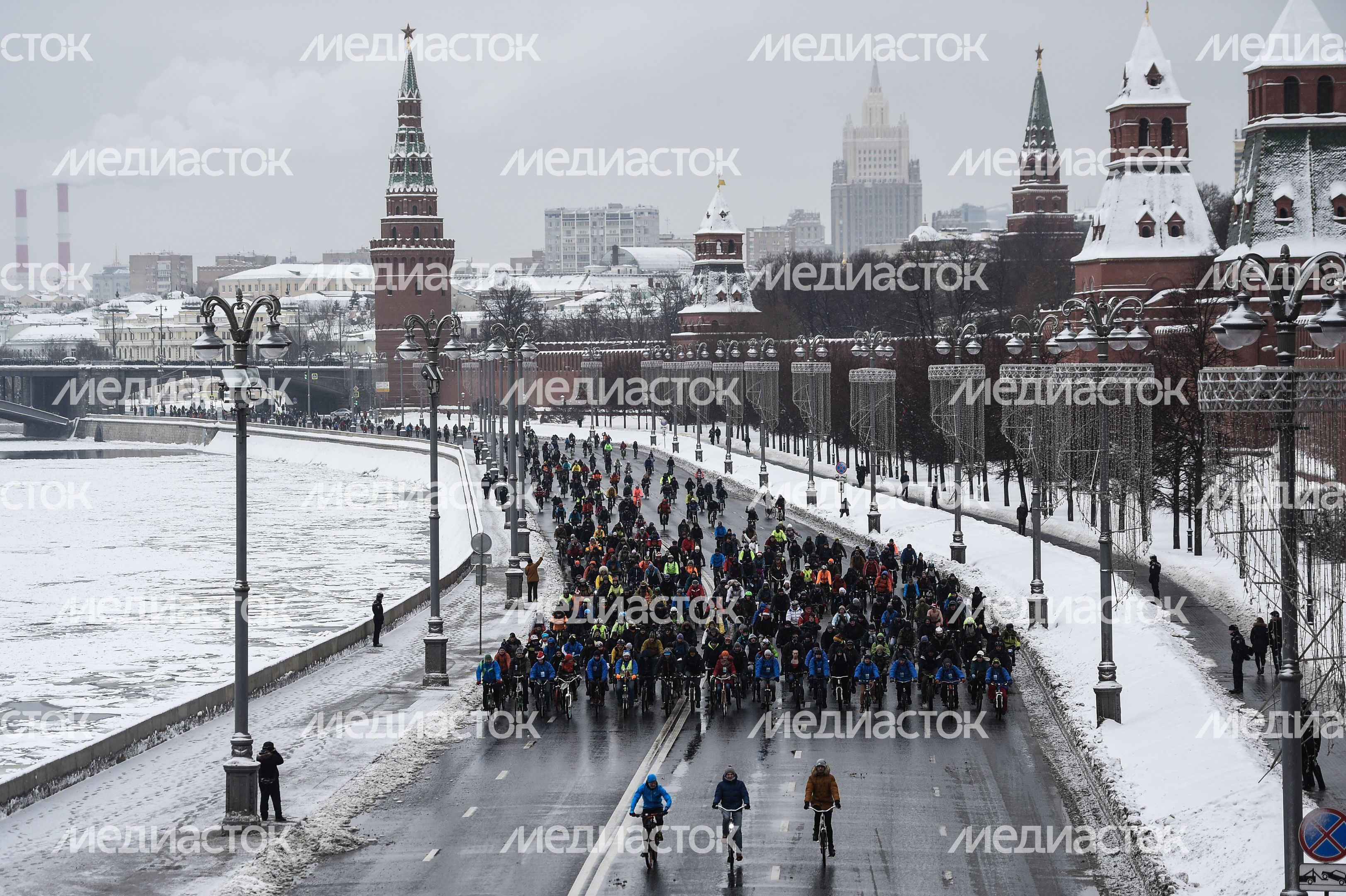 В Москве состоялся 4-й Зимний Велопарад