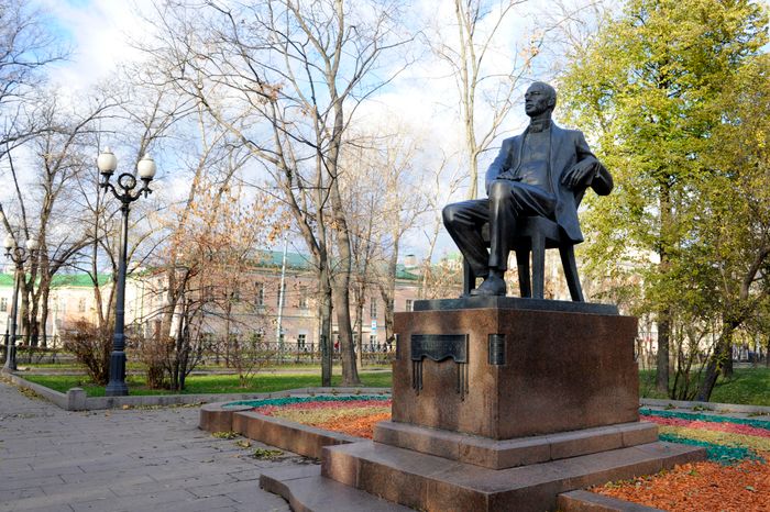 Памятник Сергею Рахманинову в Москве