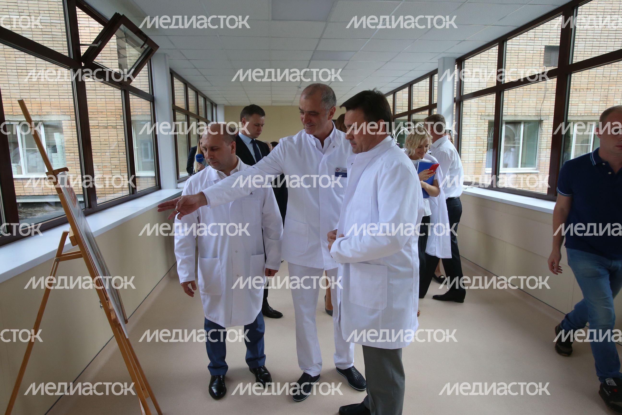Губернатор посетил больницу города Королёв во время официального визита
