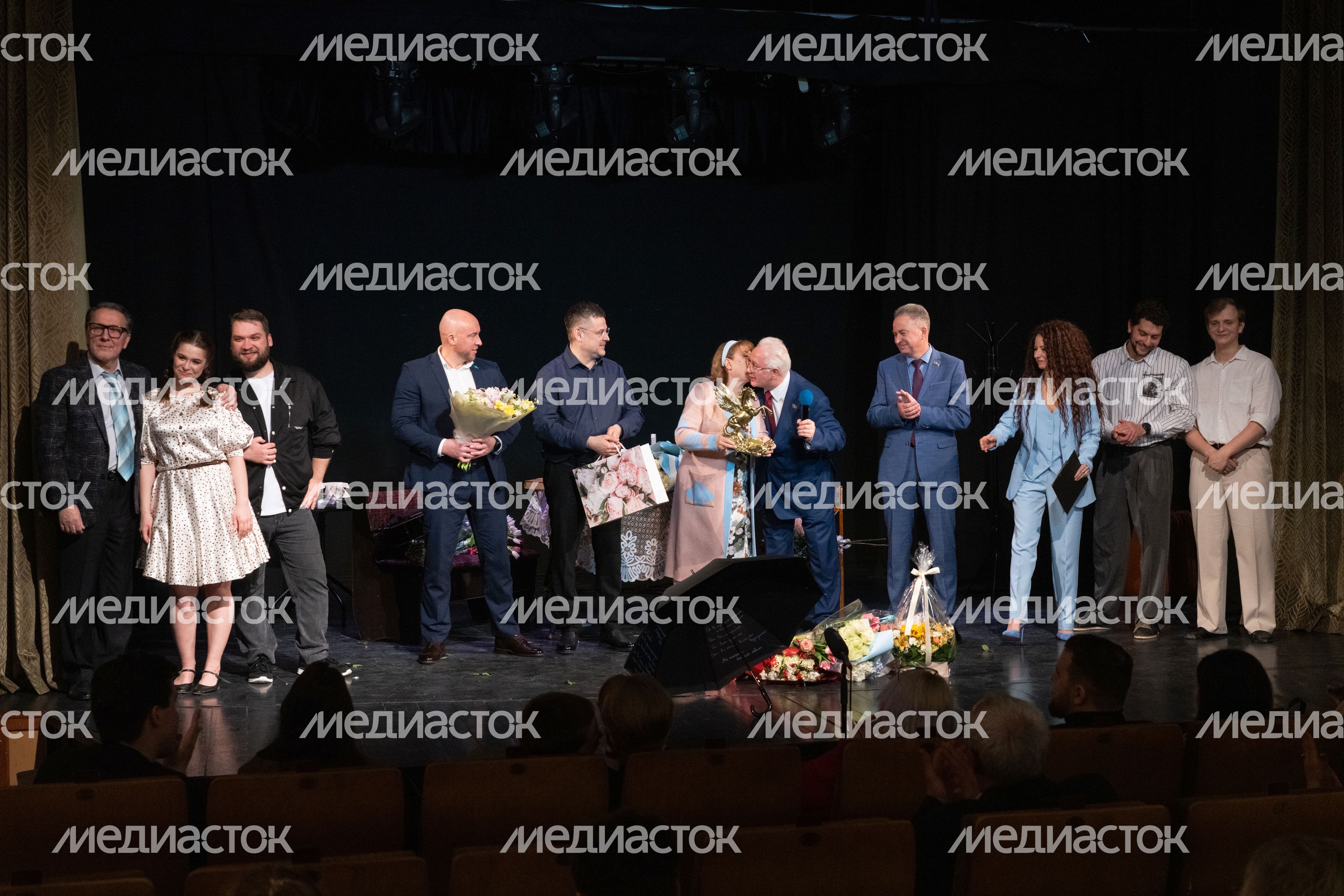 Спектакль «Старомодная комедия» ММДТ «Крылья» в театральном центре «Жаворонки» Одинцовского округа