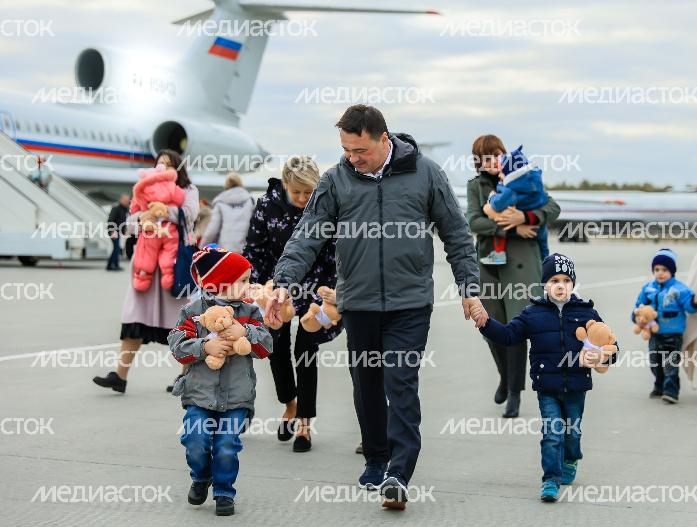 Встреча детей-сирот из ДНР, прибывших в Подмосковье, Губернатором Московской области и детским омбудсменом РФ