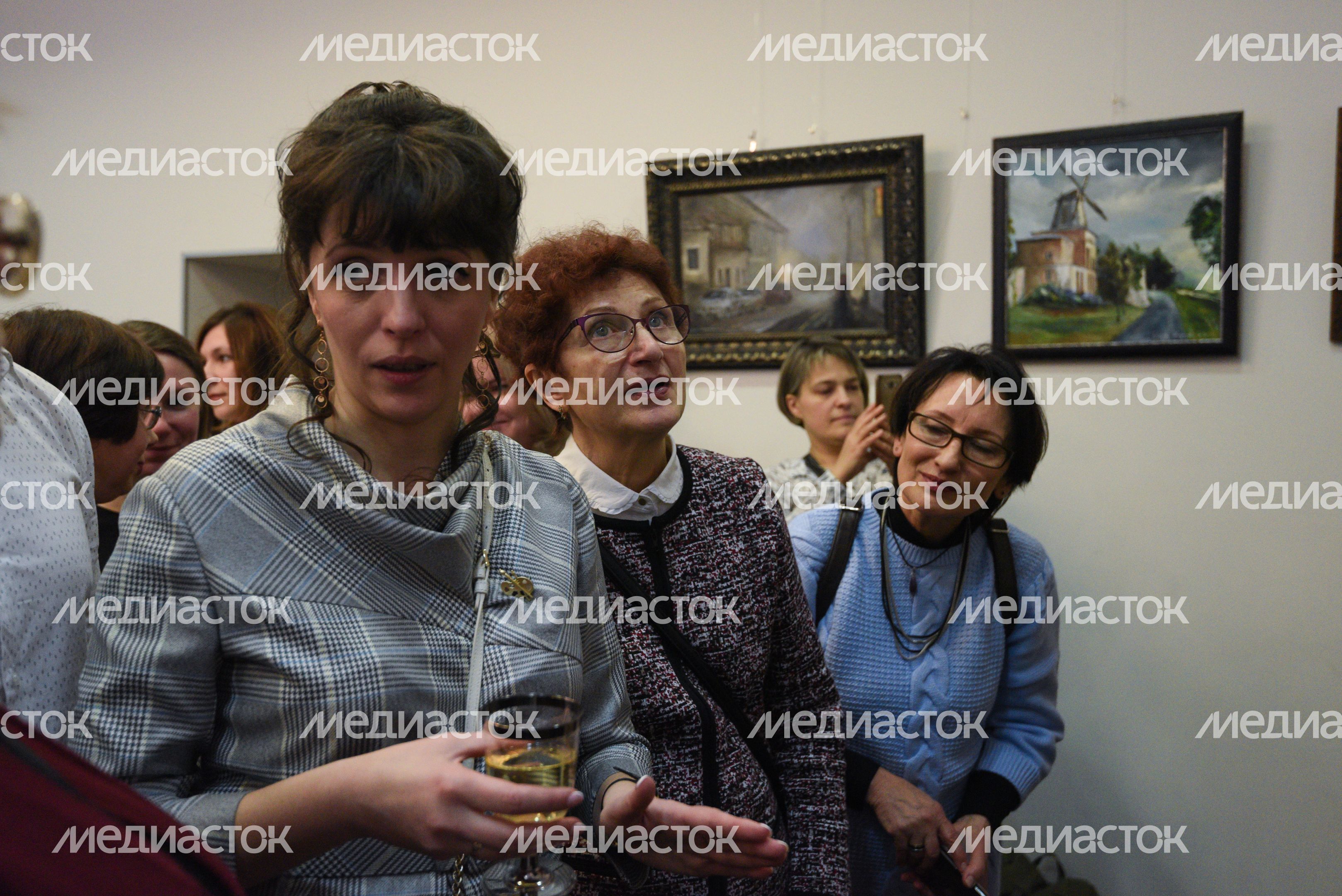 Открытие выставки «Европейские улицы» художника Ольги Шараповой в Москве