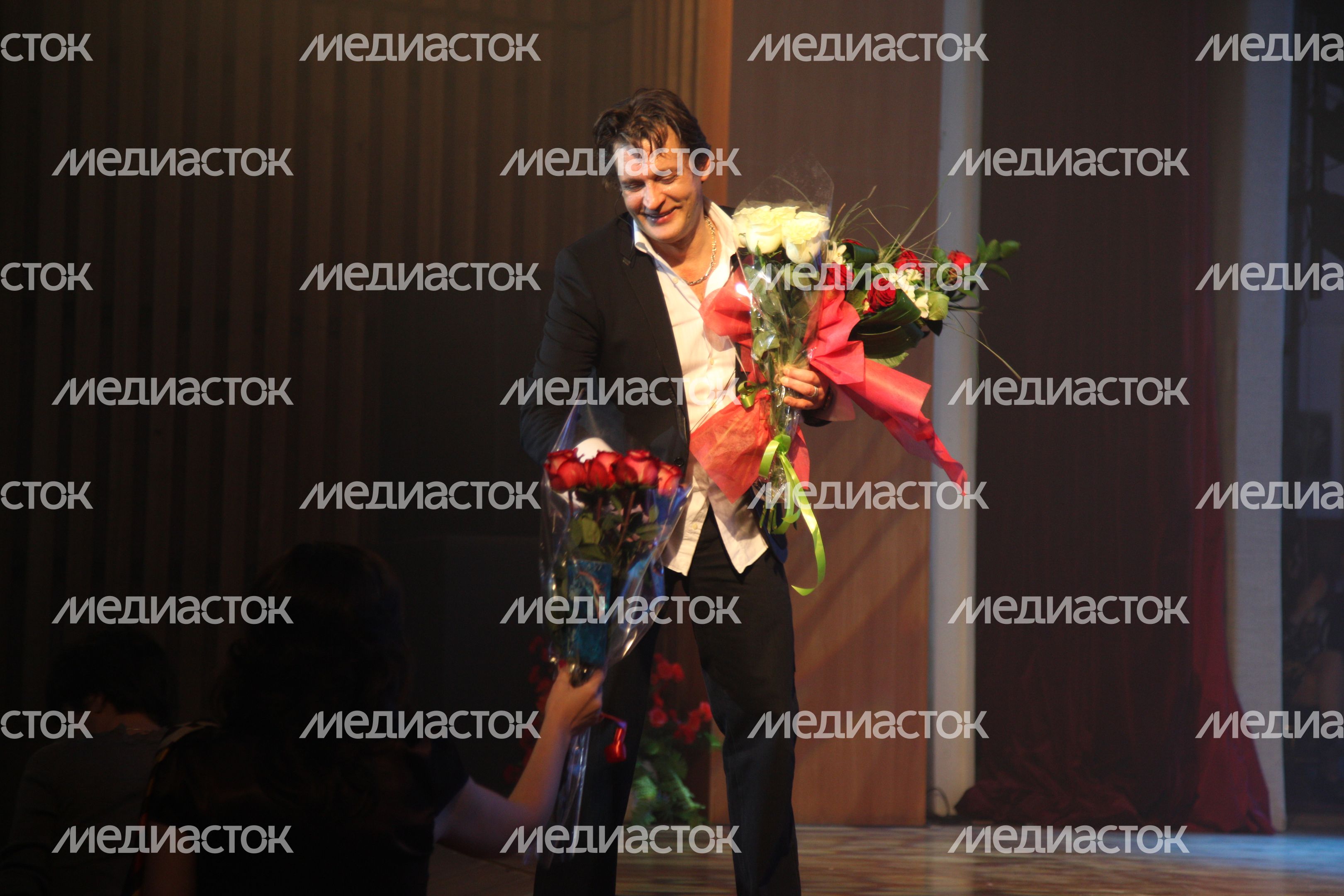 Концерт Александра Домогарова в Дубне Концерт Александра Домогарова в Дубне