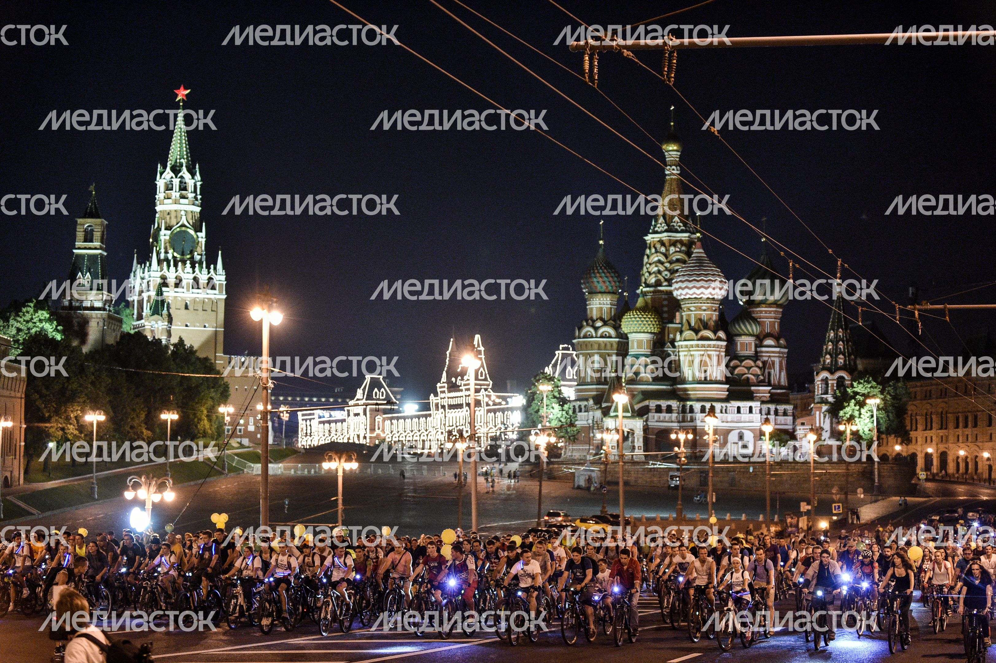 Второй ночной велопарад в Москве