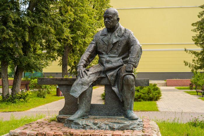 Дубна. Парк Набережная им. Д. И. Менделеева