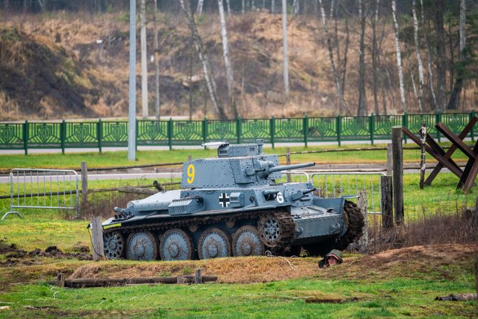 Военно-историческая реконструкция «Битва под Москвой» ко Дню воинской славы России