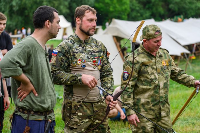 Путешествие в эпоху Средневековья и викингов на фестивале исторической реконструкции «Наследие предков 2025» в Раменском