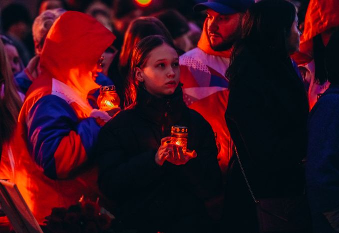 Акция памяти «Журавли» прошла на девятый день после теракта в "Крокус Сити Холле"