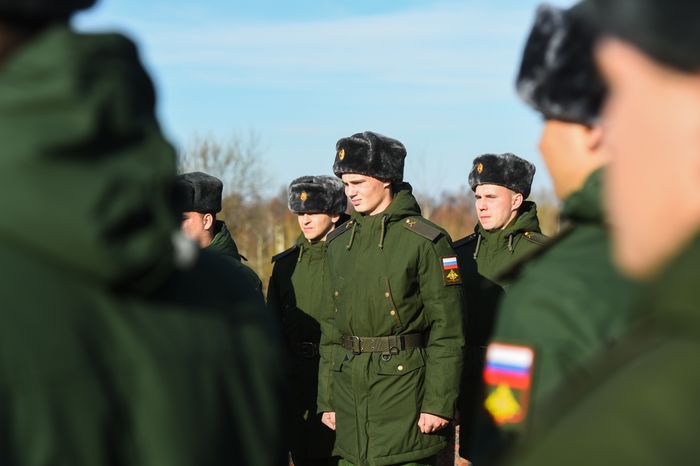Открытие после реставрации воинского мемориала в деревне Ельня в Подмосковье