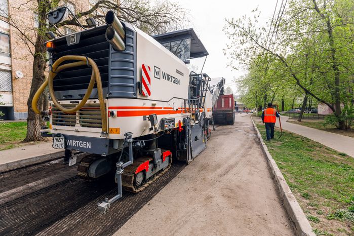 Ямочный ремонт дорог во дворах Балашихи