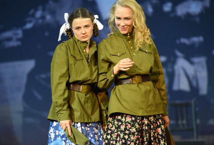 Премьера спектакля «Про мою маму и про меня» в МОГТЮЗ