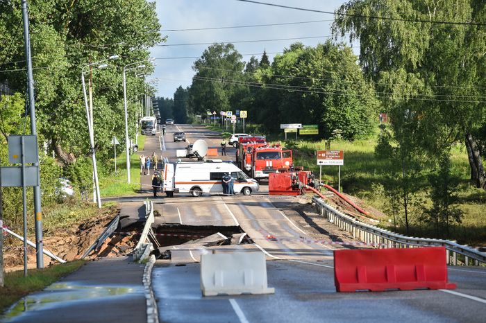 Последствия прорыва дамбы в Рузе