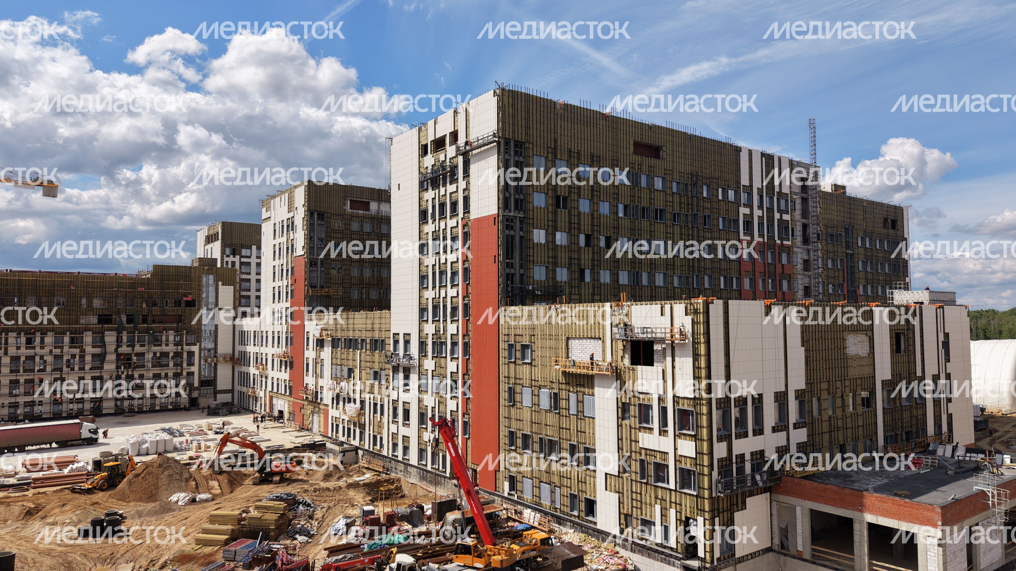 В Балашихе завершено возведение зданий многопрофильной больницы В Балашихе завершено возведение зданий многопрофильной больницы