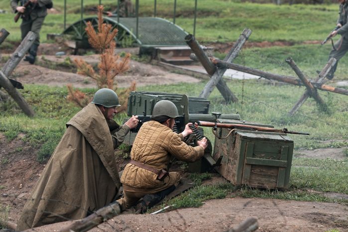 Военно-историческая реконструкция «Первый день войны» у Главного храма ВС РФ в День памяти и скорби