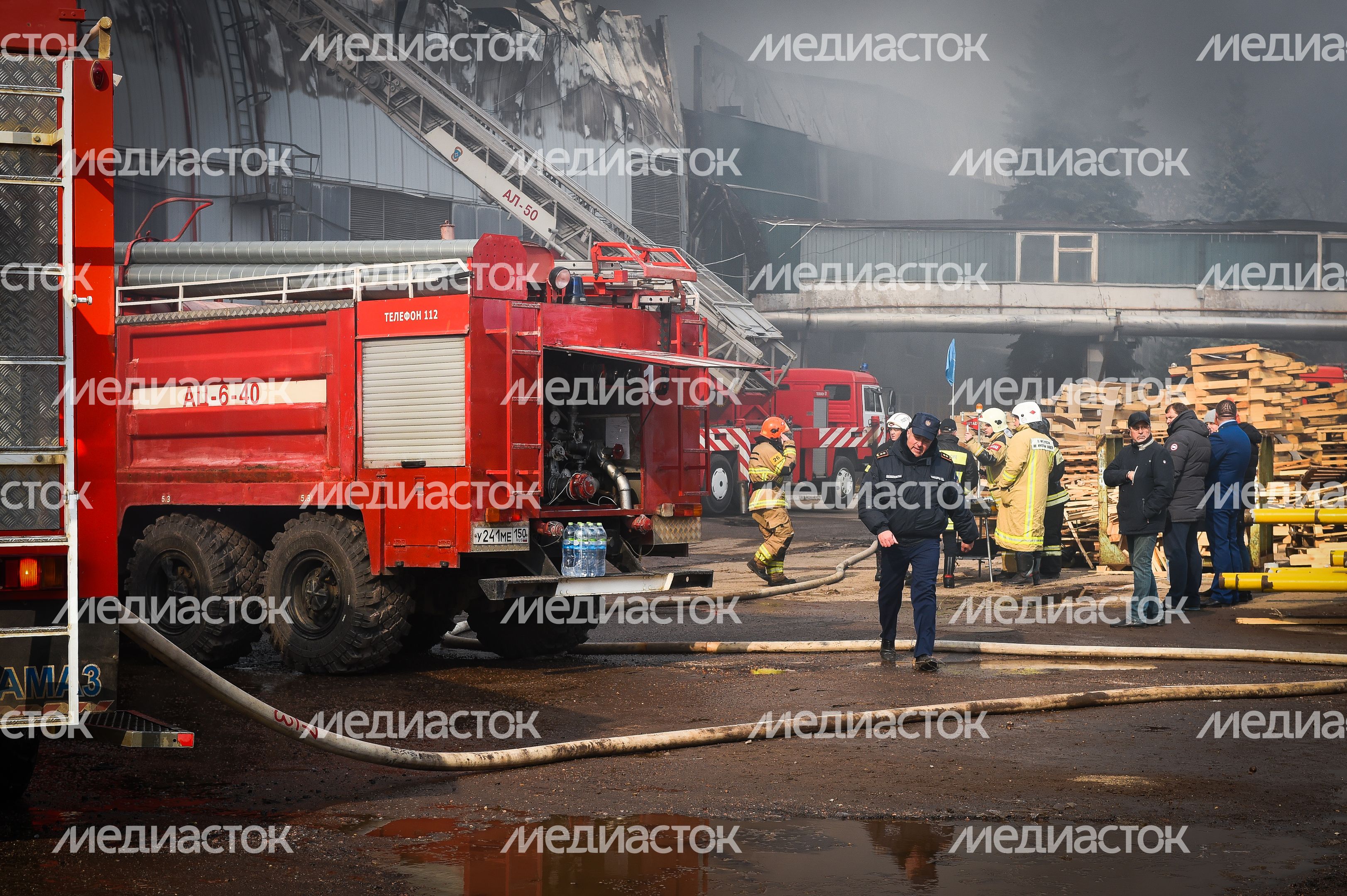 Пожар на заводе алюминиевых изделий в Дмитрове