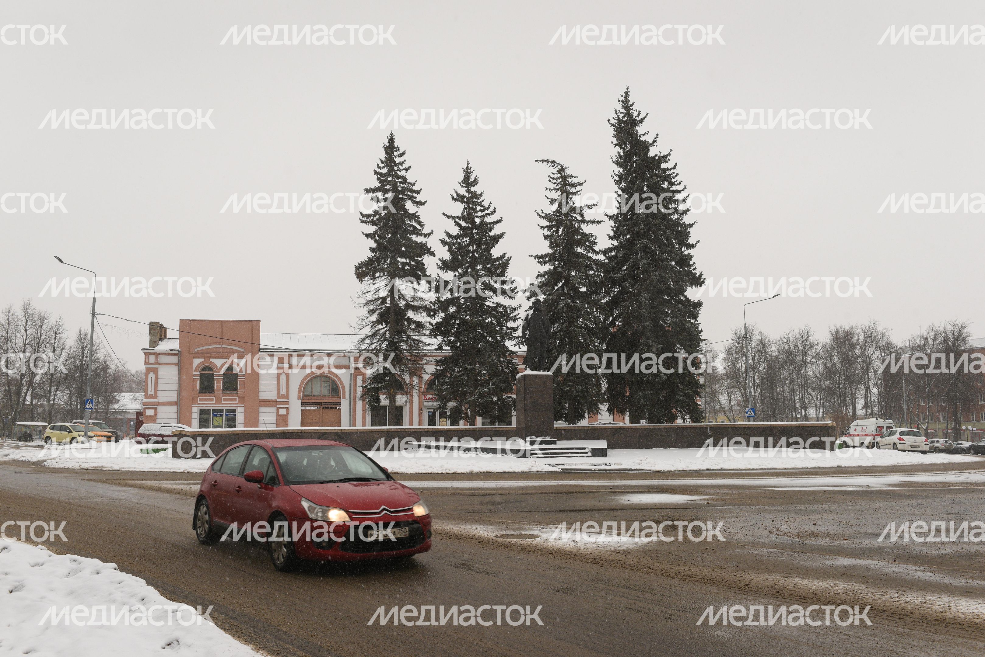 Виды города Серпухов зимой