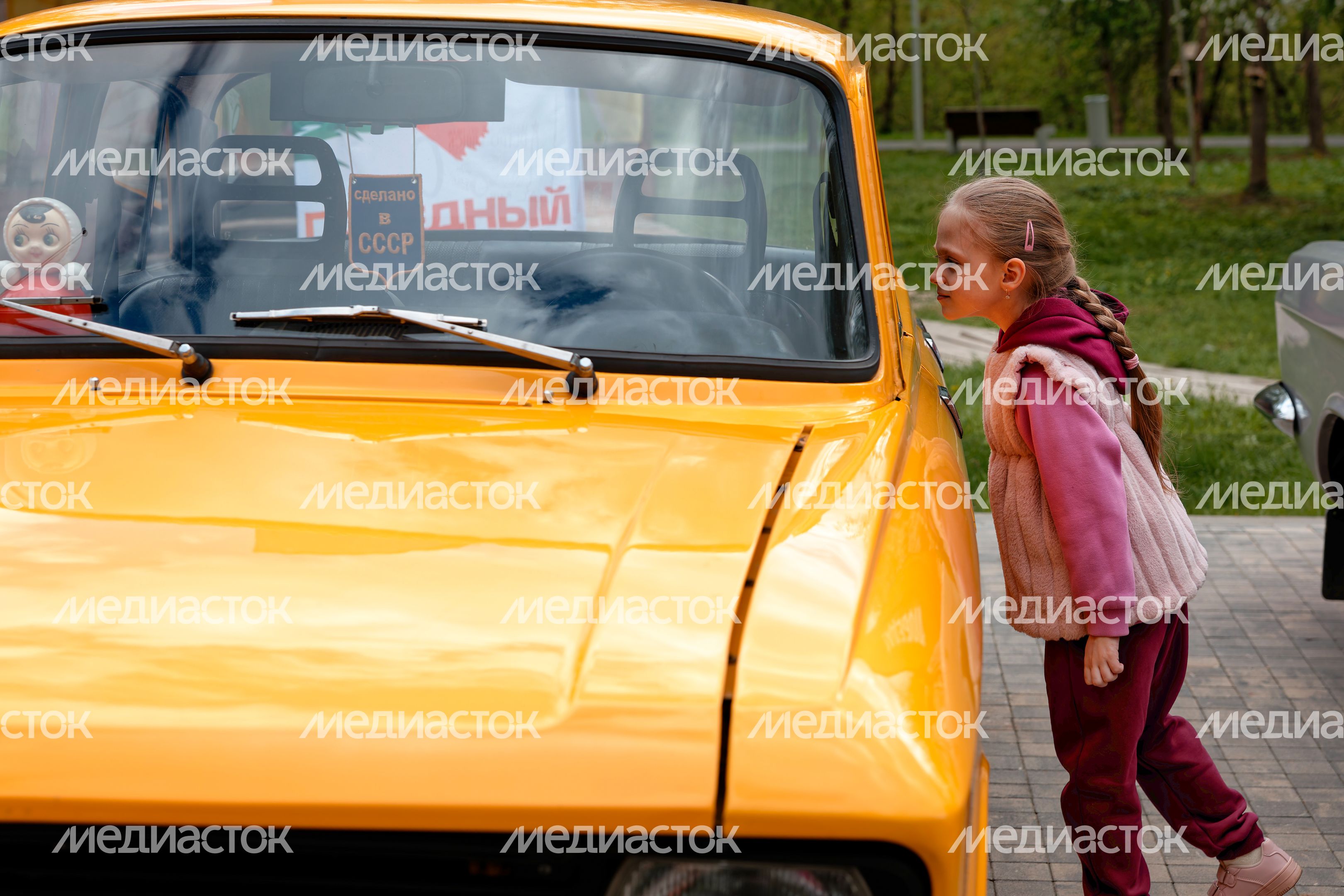 Ретроавтомобили на автопробеге ко Дню Победы «Победный маршрут» в Истре Ретроавтомобили на автопробеге ко Дню Победы «Победный маршрут» в Истре