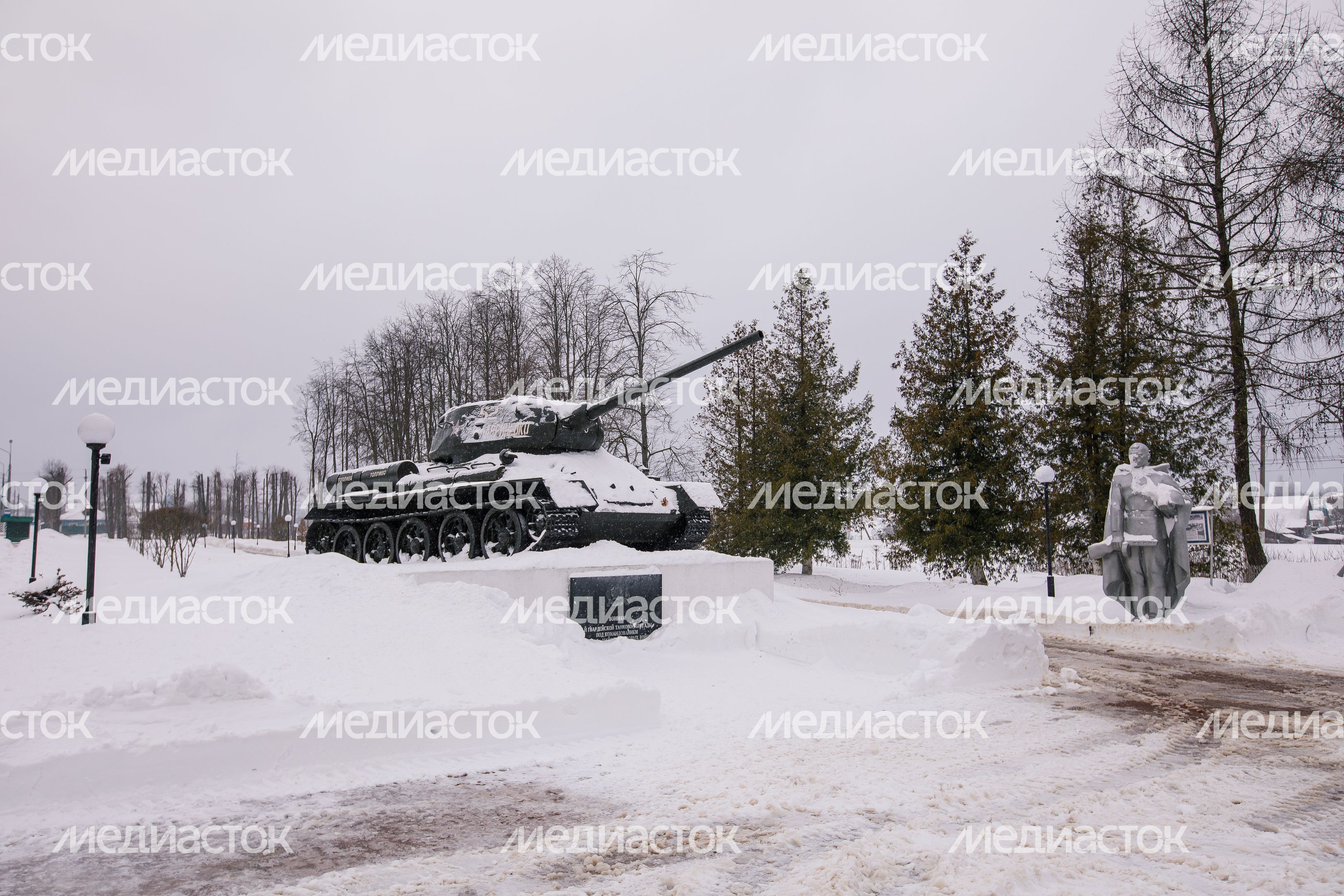 Парк Победы в селе Новопетровское округа Истра