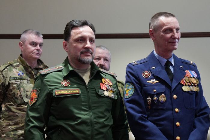 Добровольцам подразделения БАРС вручили государственные награды