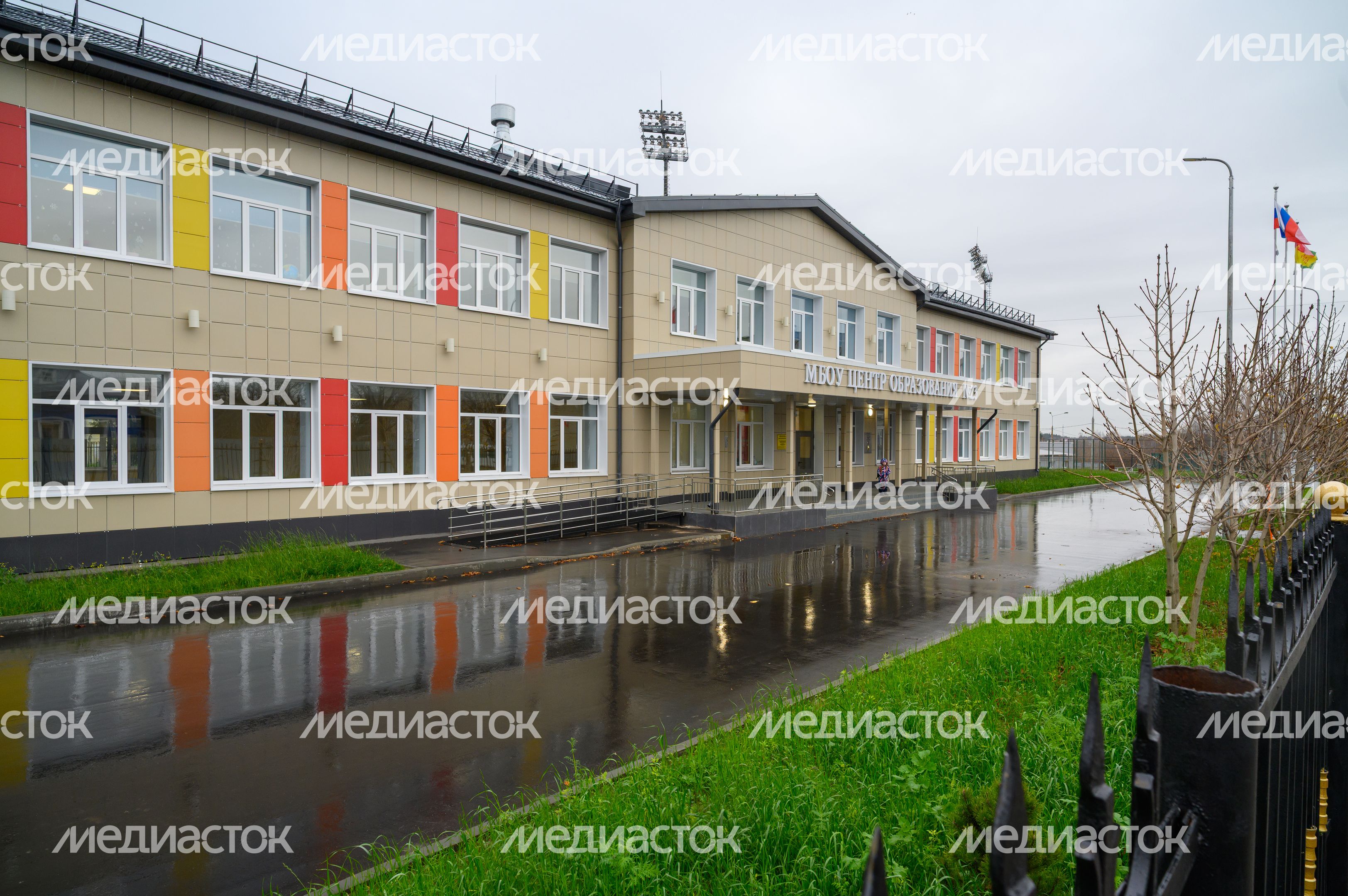 Центр образования №23 в поселке Обухово Богородского округа после капитального ремонта
