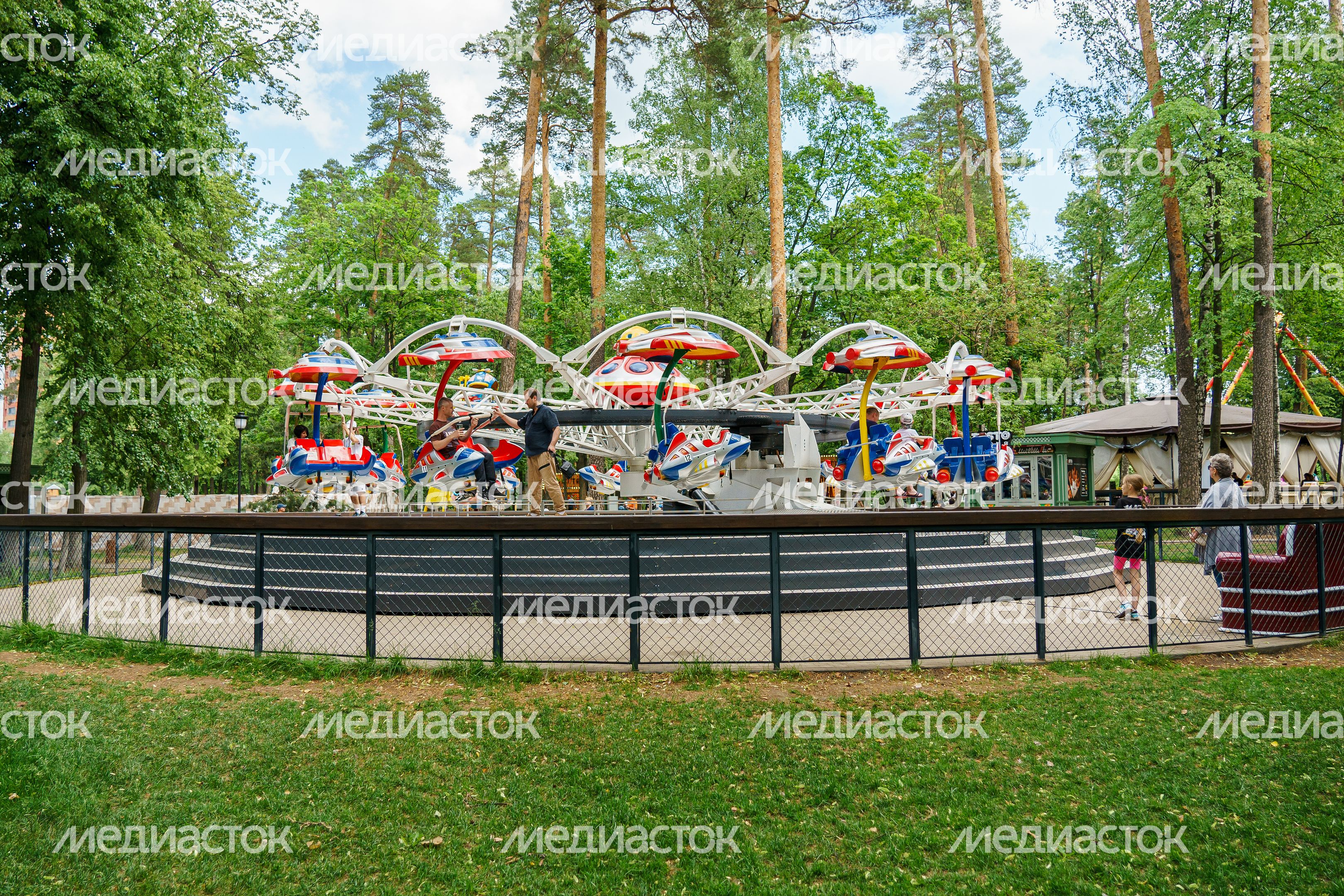 Раменский городской парк культуры и отдыха летом