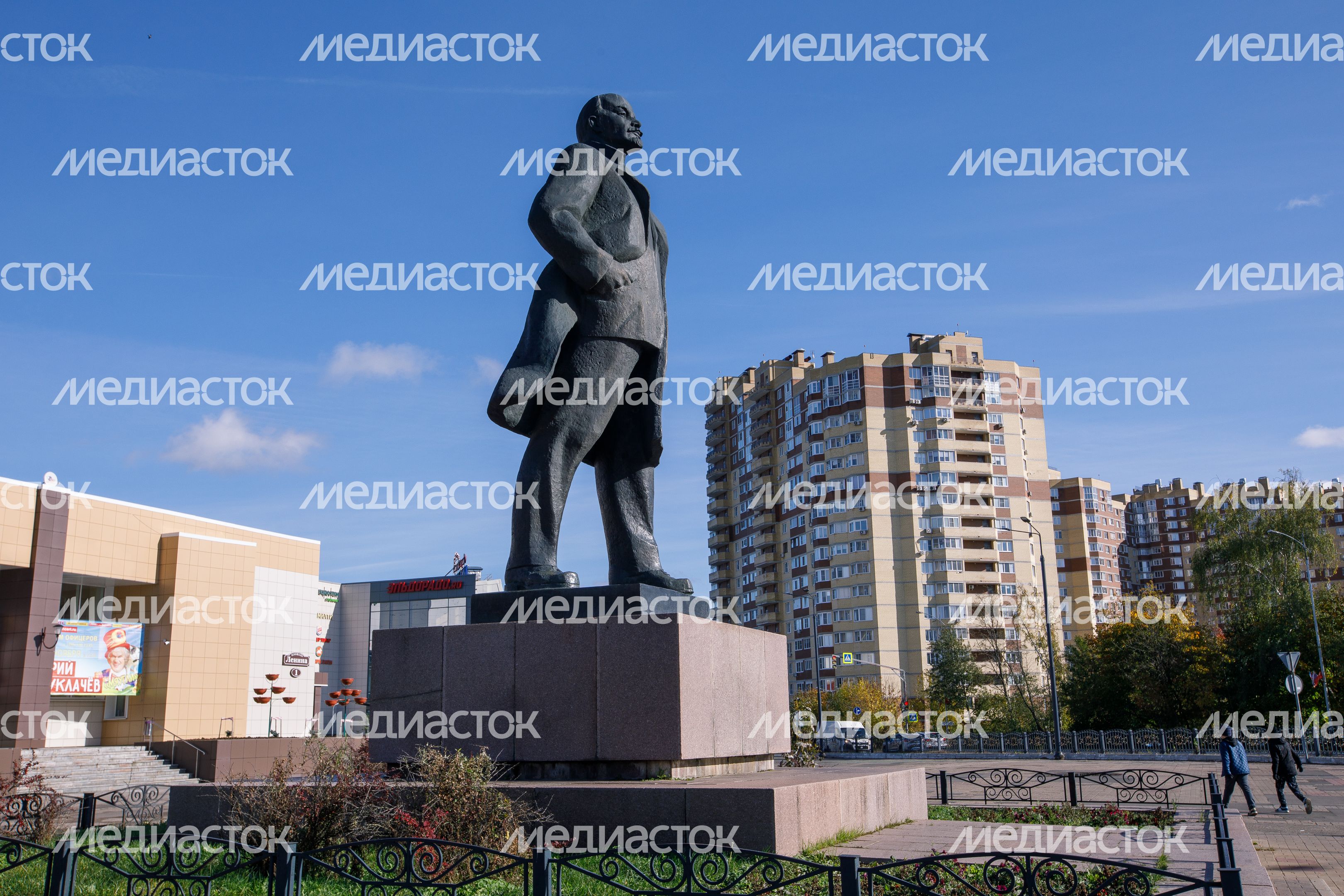 Краснознаменск. Памятник В.И. Ленину Краснознаменск. Памятник В.И. Ленину