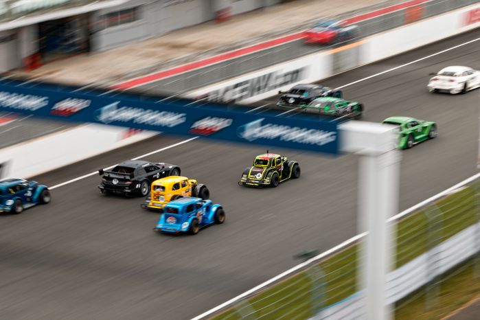 VI этап российской серии кольцевых гонок на автодроме Moscow Raceway